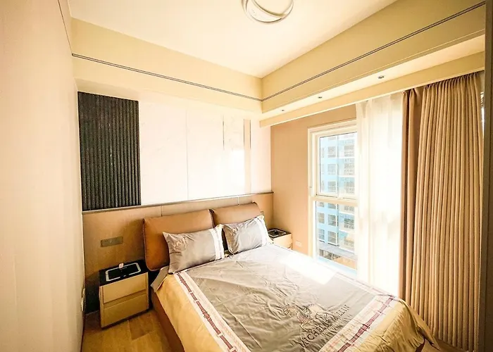 Luxury 2br Beside Okada Manilla