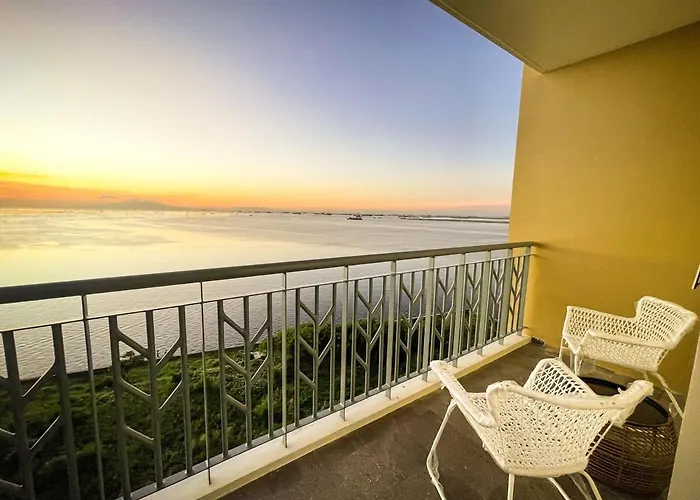 Luxury 2br Beside Okada * Manilla